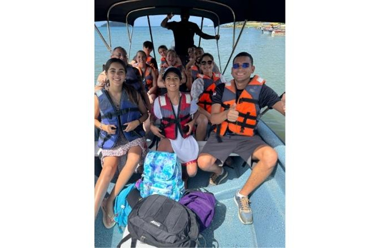 From Panama City: Caribbean Sightseeing Tour + Portobelo + Mangroves and Beaches