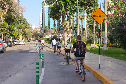 Lima : Excursion à vélo à Miraflroes et BarrancoExcursion en vélo à Miraflroes et Barranco