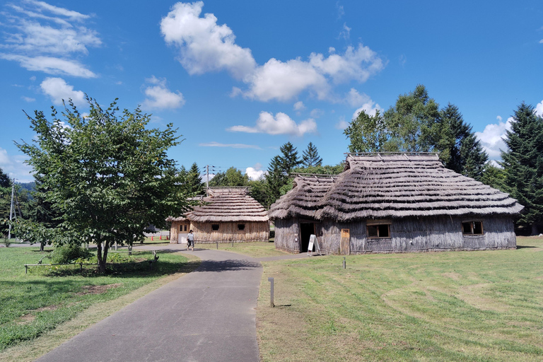 Hokkaido: Excursão cultural Ainu em Nibutani com entrada no museu
