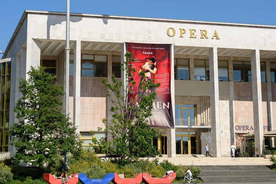 Tirana: Geführter Rundgang zu Geschichte, Kultur und lokalem Leben. Foto: GetYourGuide Tirana: Geführter Rundgang zu Geschichte, Kultur und lokalem Leben. Foto: GetYourGuide