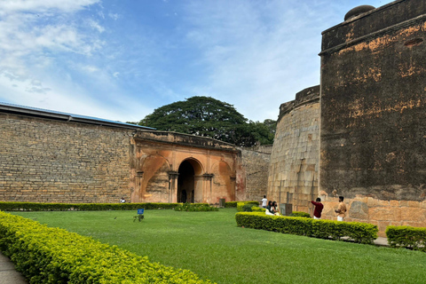 Bangalore: Rundvandring till historiska fort, palats och marknader