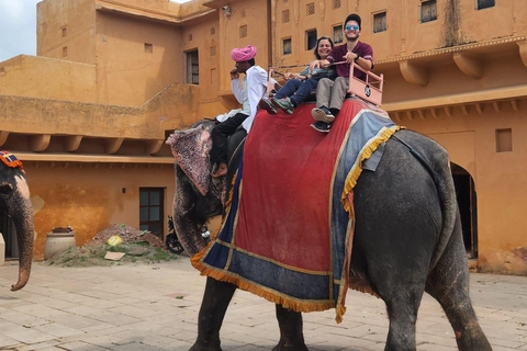 Jaipur : Full day Jaipur City Tour and Drop Delhi Include : Car + Guide + Entrances