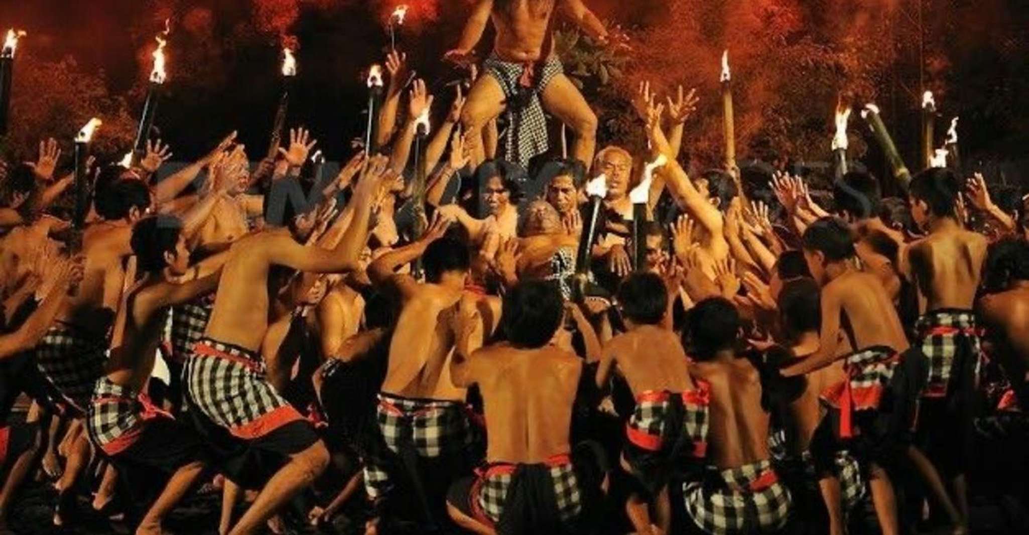 Private-Pandawa Beach-Uluwatu Temple-Kecak Fire Dance Show - Housity