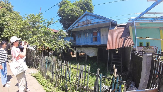 Makassar Hidden Gem: Lakkang Village Tour with Boat Ride