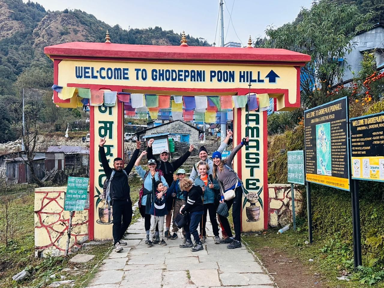 Das Beste von Pokhara & Annapurna: Sonnenaufgang, Gleitschirmfliegen & Trekking