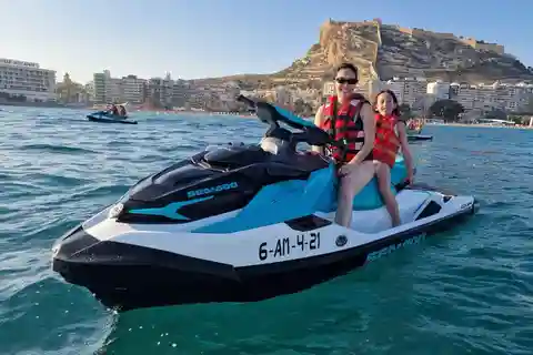 Alicante: Jetski Excursión to Tabarca Island with snacks