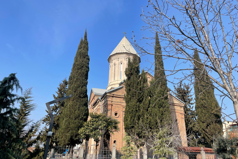 تبليسي: جولة المشي عبر الإيمان والدين والثقافة