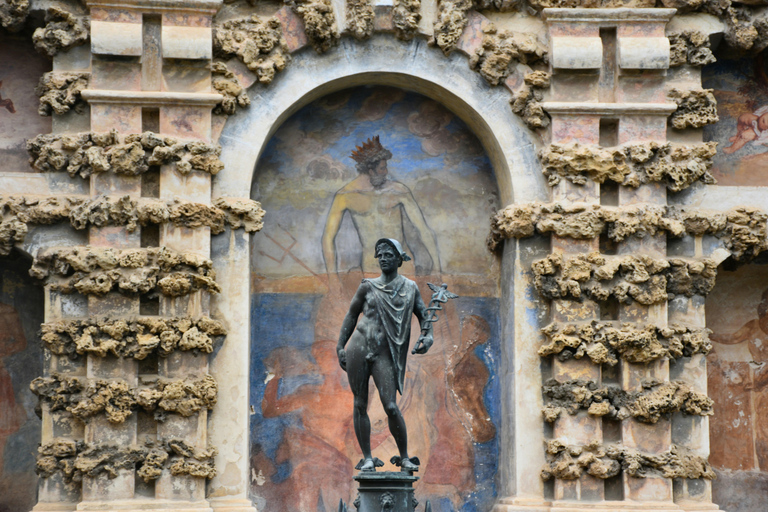 Seville: Royal Alcazar VIP Guided Tour with Exclusive Access Tour in English