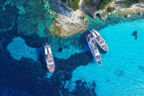 Corfu: Paxos and Antipaxos Cruise with Highspeed Catamaran From Benitses Port to Gaios Village (with transfer)