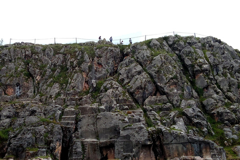 Cusco: Tunnel der Zone X - Tempel des Mondes TourCusco: Tour Zone X - Mondtempel