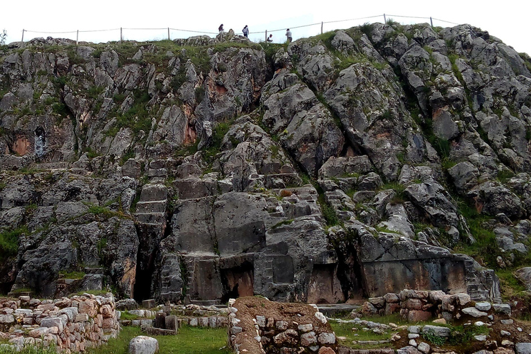 Cusco: Tunnel der Zone X - Tempel des Mondes TourCusco: Tour Zone X - Mondtempel