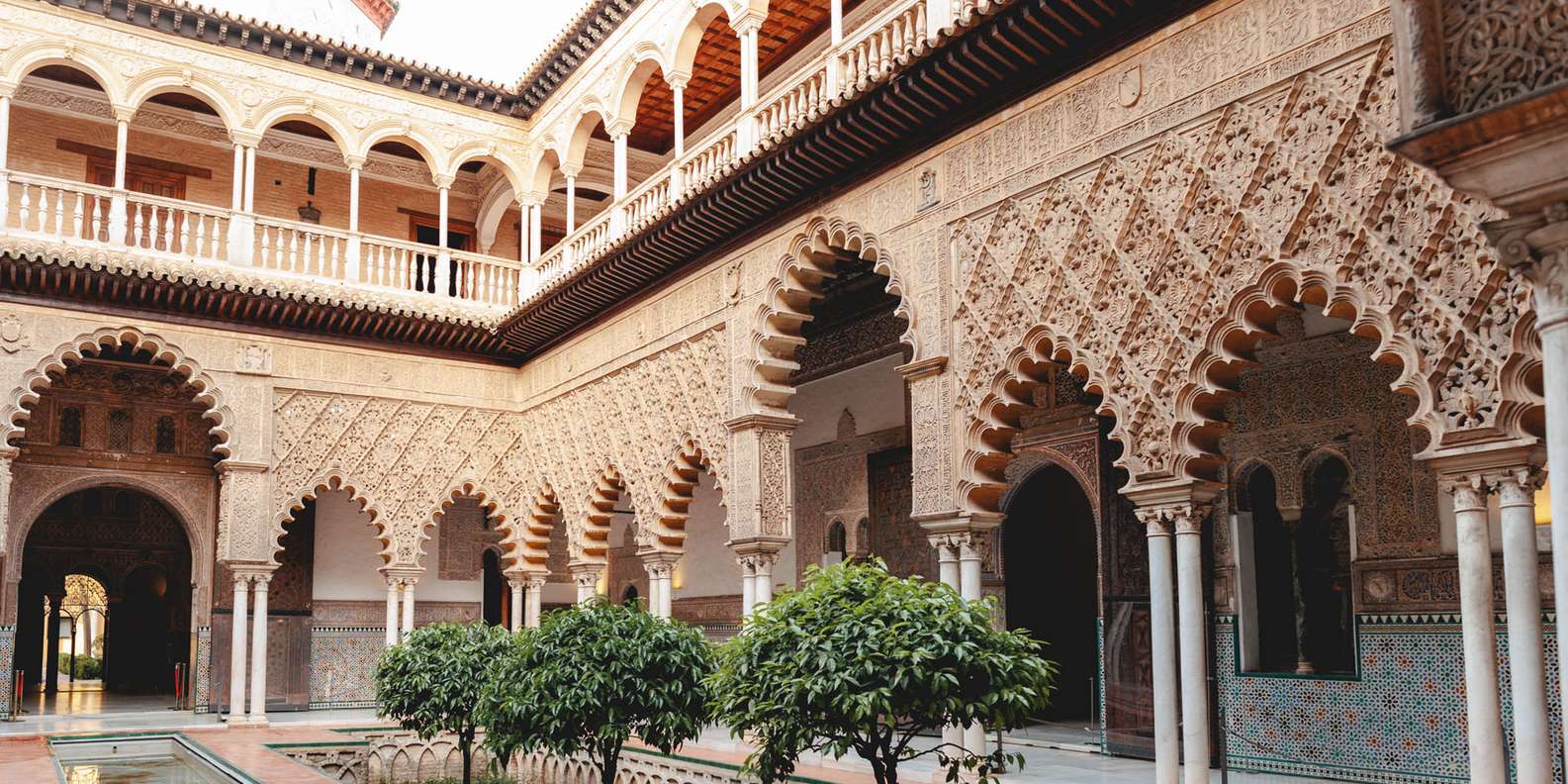 Seville: VIP Exclusive Early Access Tour of The Alcazar