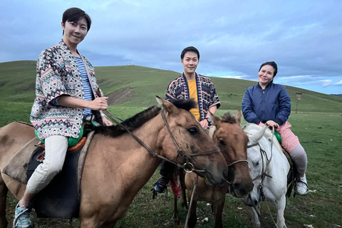 Ulaanbaatar: Terelj National Park 2-Day Tour & Horse Ride