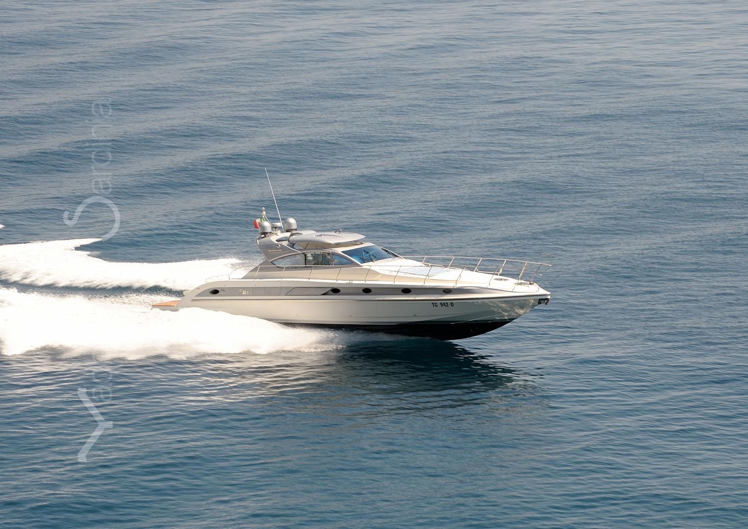 Sardinien: Motor-Yacht-Erlebnis 1/2 Tag