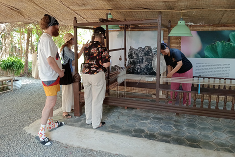 Siem Reap: Tonle Sap Lake & Floating Village Tour Tour in a Tuk Tuk