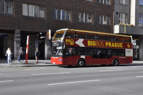 Prag: Hop-On/Hop-Off-Busticket für 24 oder 48 h24-h-Hop-On/Hop-Off-Bustour und Flussrundfahrt