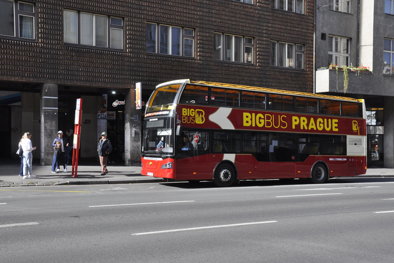 Prag: Hop-On/Hop-Off-Busticket für 24 oder 48 h24-h-Hop-On/Hop-Off-Bustour und Flussrundfahrt