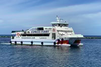 Bicket Lanzarote, Ferry Roundtrip per il divertimento - Housity