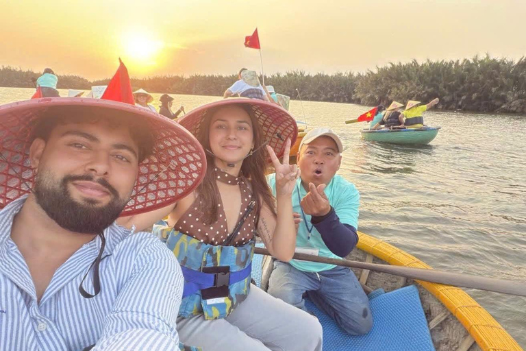 Hoi An: Duck Leader Experience & Coconut Basket Boat Ride