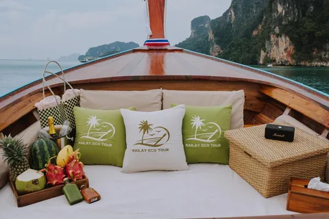 Krabi: 4-Islands Luxury Longtail Boat Private Half Day Tour