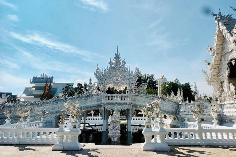 Chiang Rai: Explore 3 Highlight Temples (White, Blue, Red) Meeting Point: Wat Phra Singh (Hotels Outside Pickup Area)