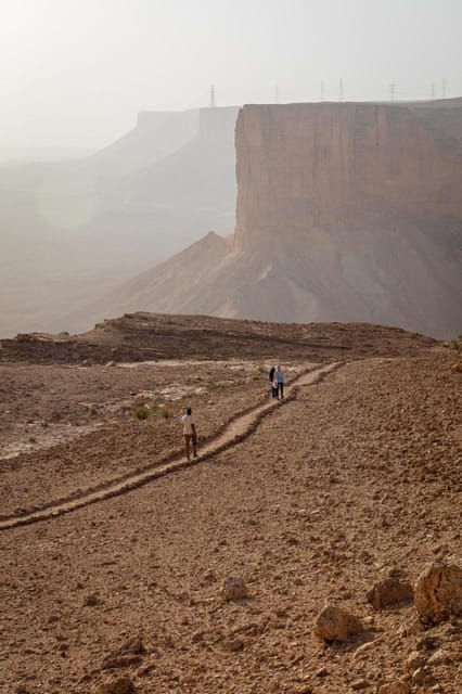 Edge of The World Hike: Riyadh Majestic Cliffs | GetYourGuide