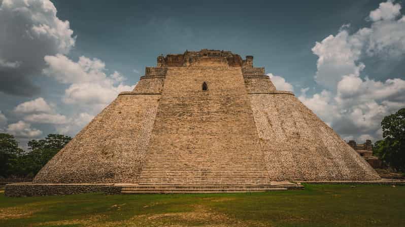 Merida: Visit the Pucc Route, Uxmal, Kabah, Labná, and Xlpak