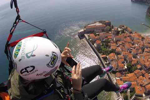 Parapente em Montenegro: Excursão aérea sobre a cidade velha de Budva