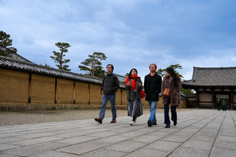 Excursión Privada de un Día a lo Más Destacado de Nara y Osaka