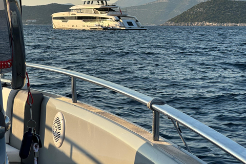 Luxury Private Sunset Cruise with Champagne & Canapés