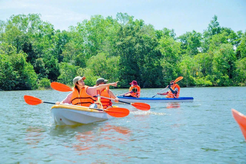 Phu Quoc: Cua Can Kayaking, Starfish Beach & Fishing Village Private Tour/ Flexible Time/ Private Guide