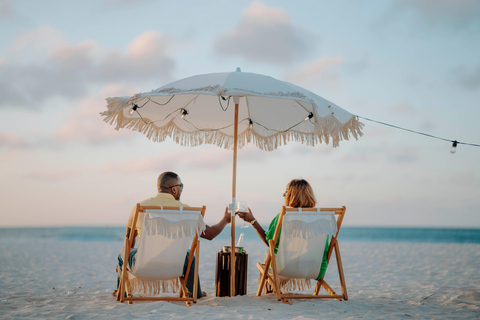 Aruba Eagle Beach: Romantische picknick bij zonsondergang in een luxe cabana