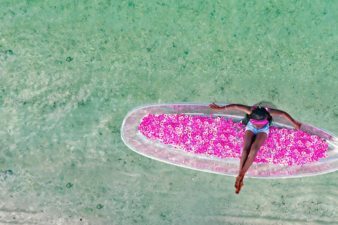 Miami/South Beach: servizio fotografico in kayak trasparente con droneKayak trasparente singolo con fiori e video