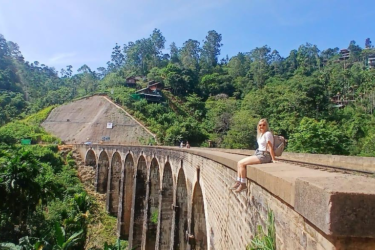 ELLA Lipton Seat Tea Test & Pluck 9Arch, Waterfalls, & Food Lipton's Seat, Little Adam Peak, 9 Arch, Ravana Waterfalls