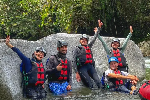 Medellín: TUBING RIO GUATAPÉ