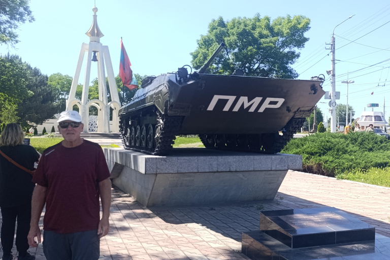 Chisinau:Transnistria Soviet &Fish Farm & Sturgeon Factory Transnistria, Lenin Monuments & Sturgeon Fish Farm Tour