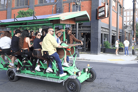 Portland: Private or Shared Party Bike Pub Crawl Shared Tour
