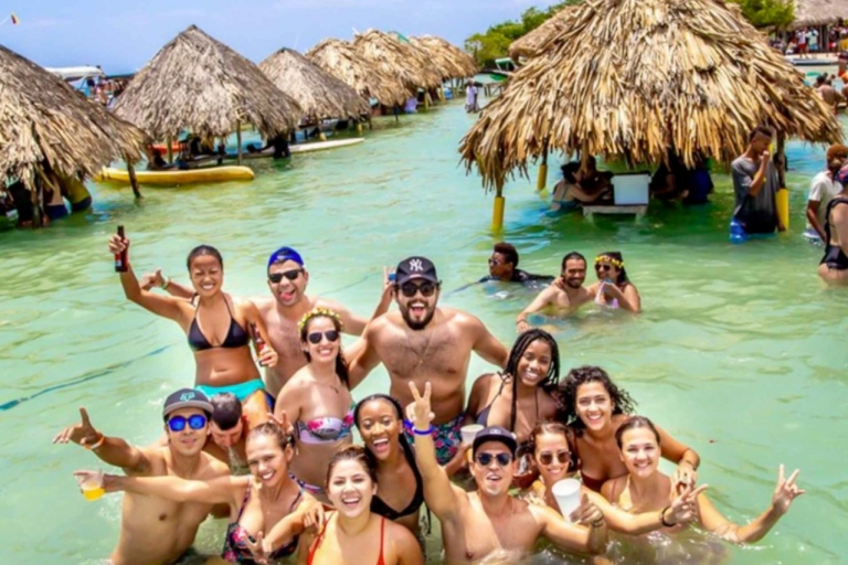 Cartagena: 5-stopniowa wycieczka po wyspach z lunchem i nurkowaniem z rurką5-stopniowa wycieczka po wyspach z 2 klubami plażowymi