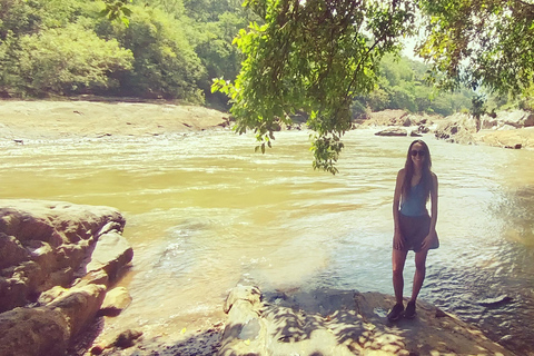 Kandy: Guided City Tour with Boat Ride & Tuk-Tuk Ride