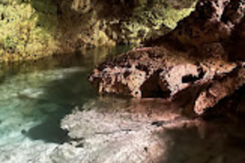 Salam cave aquarim, praia de Mtende e a rocha