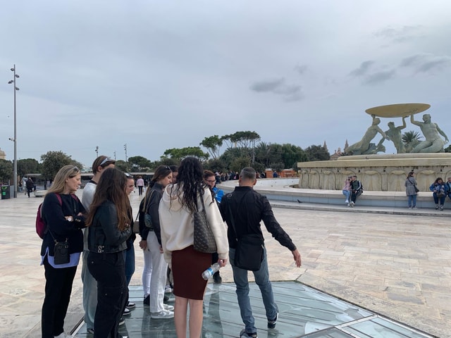 Valletta: Sunset Walking Tour of Hidden Gems
