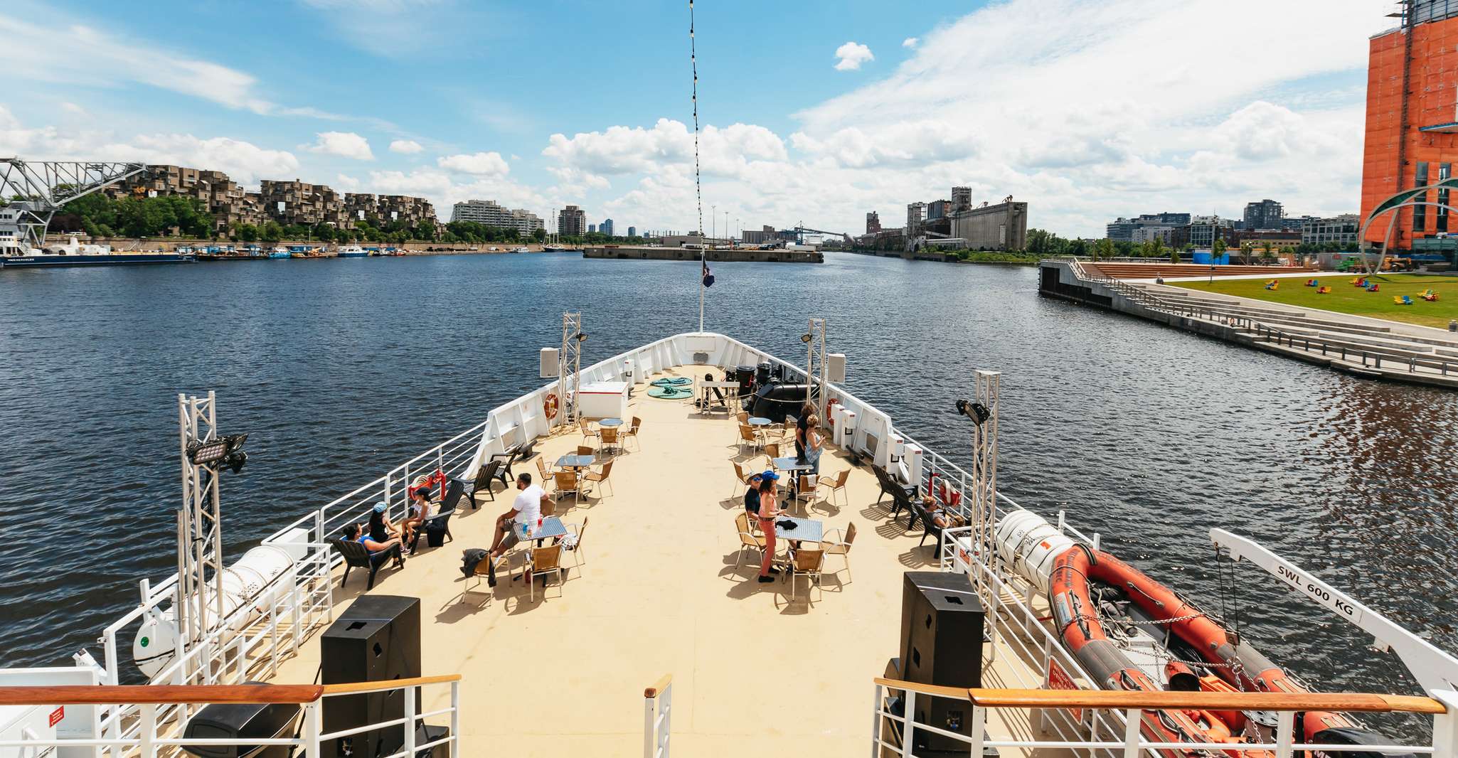 Montréal: Guided Sightseeing River Cruise photo 2