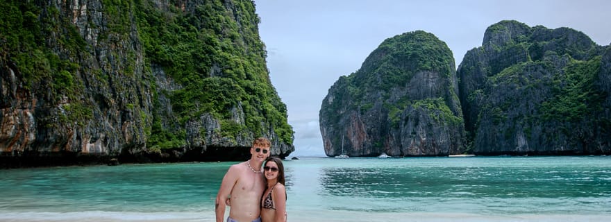 Phi Phi : bateau à longue queue privé vers la baie de Maya