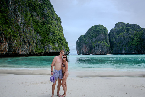 Phi Phi: Um dia de lancha rápida para Maya Bay com snorkelingPhi Phi: Lancha rápida de um dia para Maya Bay com mergulho com snorkel