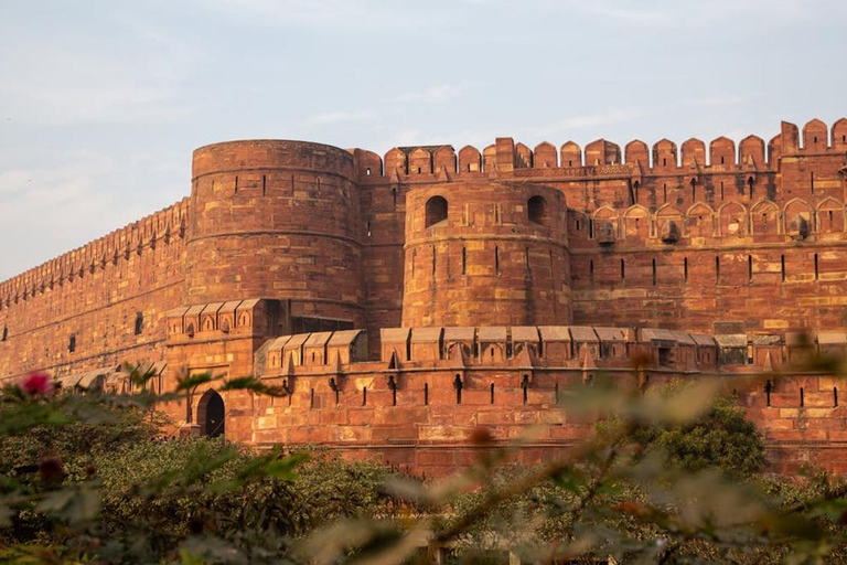 Visite avec entrée coupe-file : fort d'Agra et Fatehpur SikriVoiture tout compris + guide touristique + billet