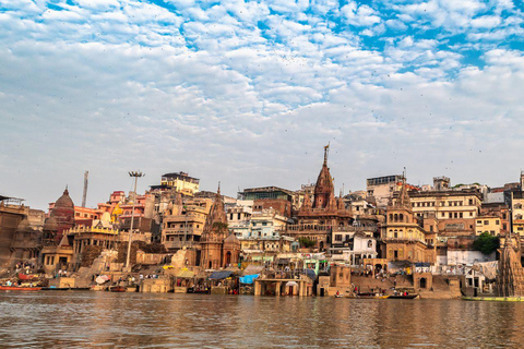 Varanasi: Day Tour with Sarnath and Boat Ride