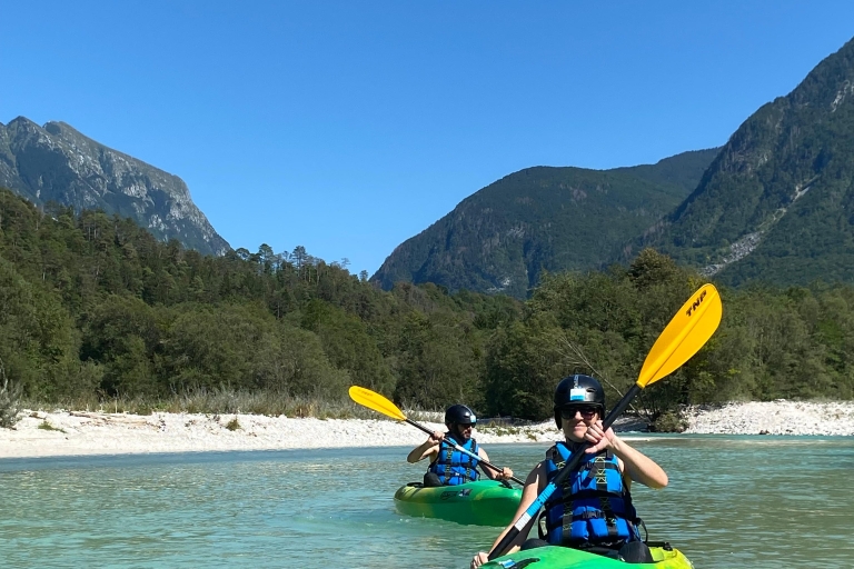Bovec : Explorez la rivière Soča en kayak assis + photo GRATUITEBovec : Explorez la rivière Émeraude en kayak assis