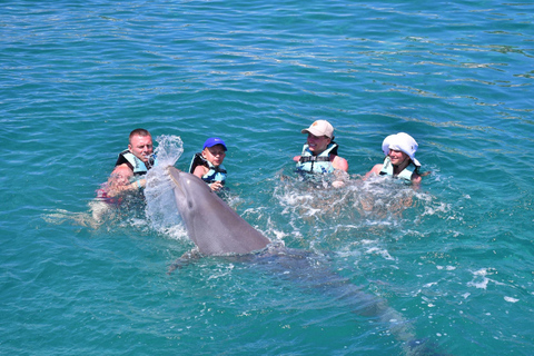CANCUN: Catamaran and Dolphin Connection at Isla Mujeres