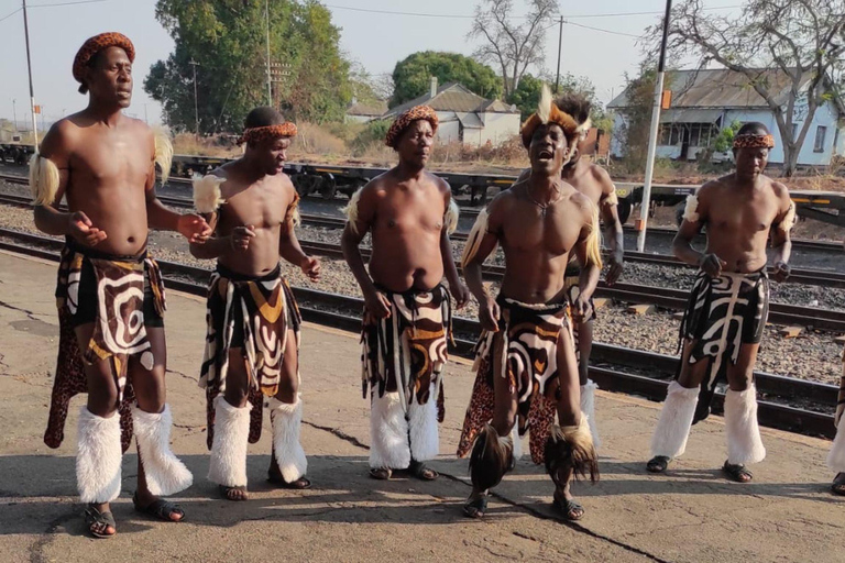 Victoria Falls: Pirschfahrt oder Safari für Einzelreisende