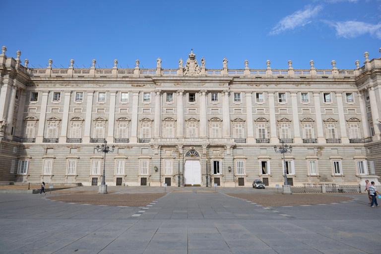 Madrid: Royal Palace and Almudena Cathedral Guided Tour